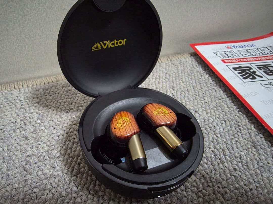 woodmaster　ウッドマスター　Victor まるで「耳につける楽器」。Victor WOOD Master レビュー。木が奏でる