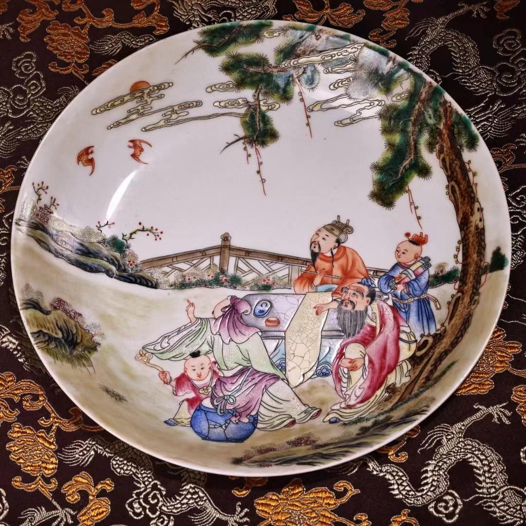 中国古美術・珍蔵粉彩・人物風景絵磁器の中皿・純手描き・箱付・置物