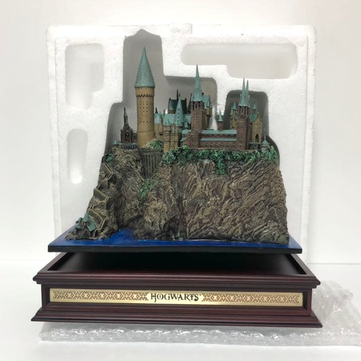 ハリーポッター ホグワーツ城 スタチュー ジオラマ ノーブル