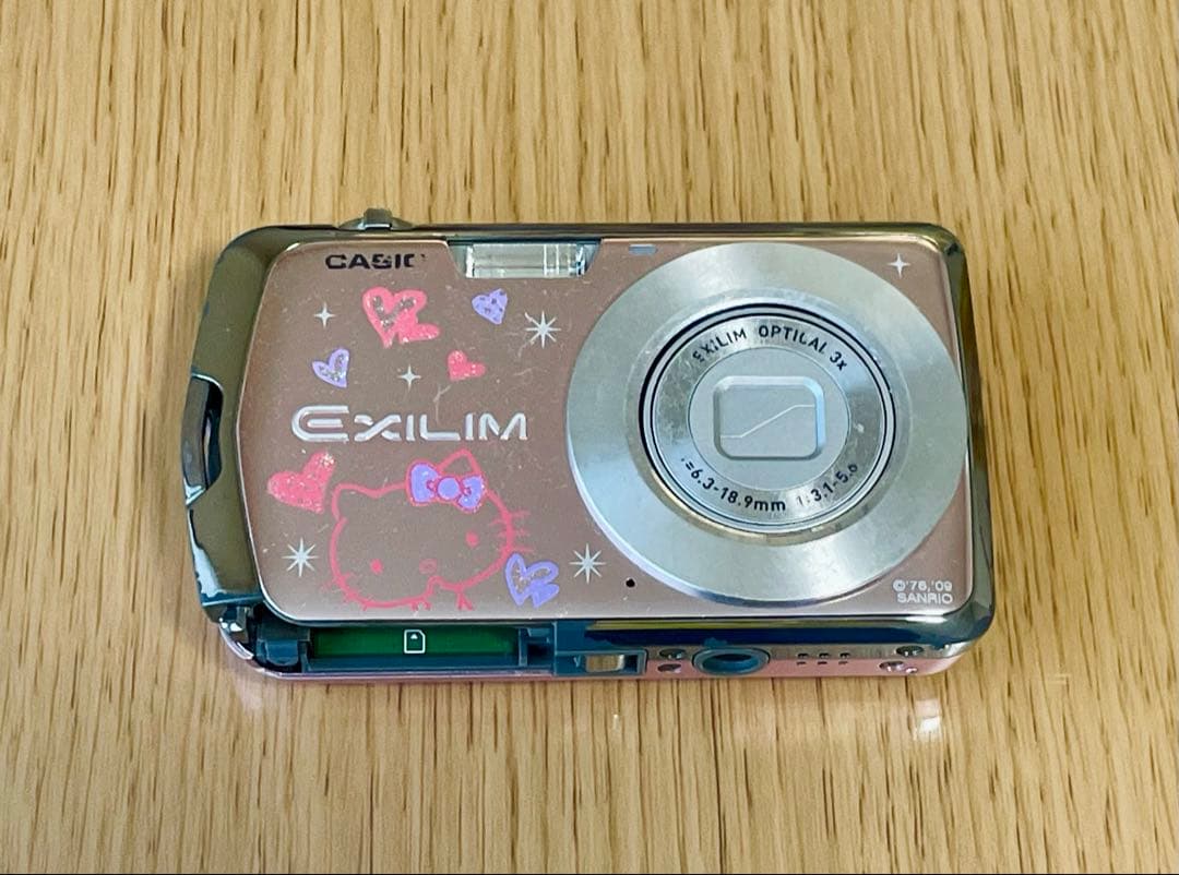 CASIO EXILIM ハローキティデザイン ピンク　動作未確認 CASIO EXILIM ハローキティデザイン ピンク 動作未確認 - メルカリ