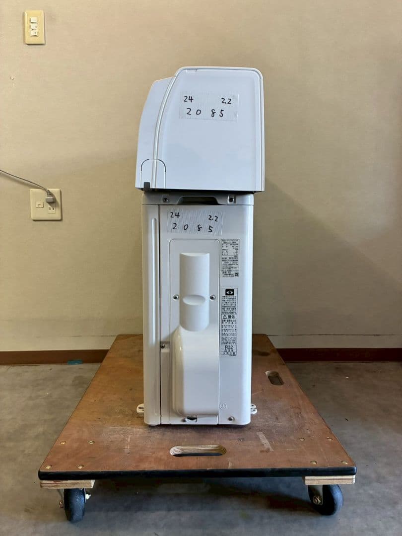 2085 東芝【RAS-K221M (W)】2024年製 6畳 エアコン 中古 - エアコン