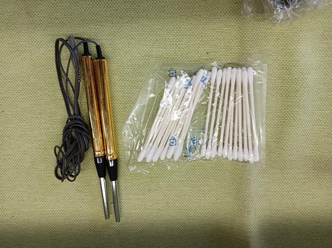 都《YKWUH》伊藤超短波　EMS　ツインビート2　ボディ＆フェイス