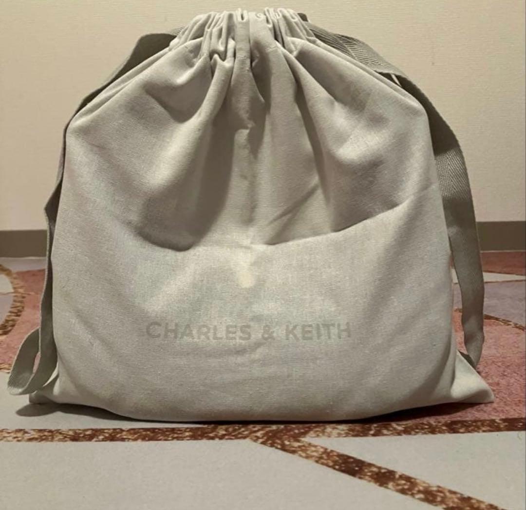 新品未使用！ジェイニー キルトボウハンドル クレセントバッグ バー