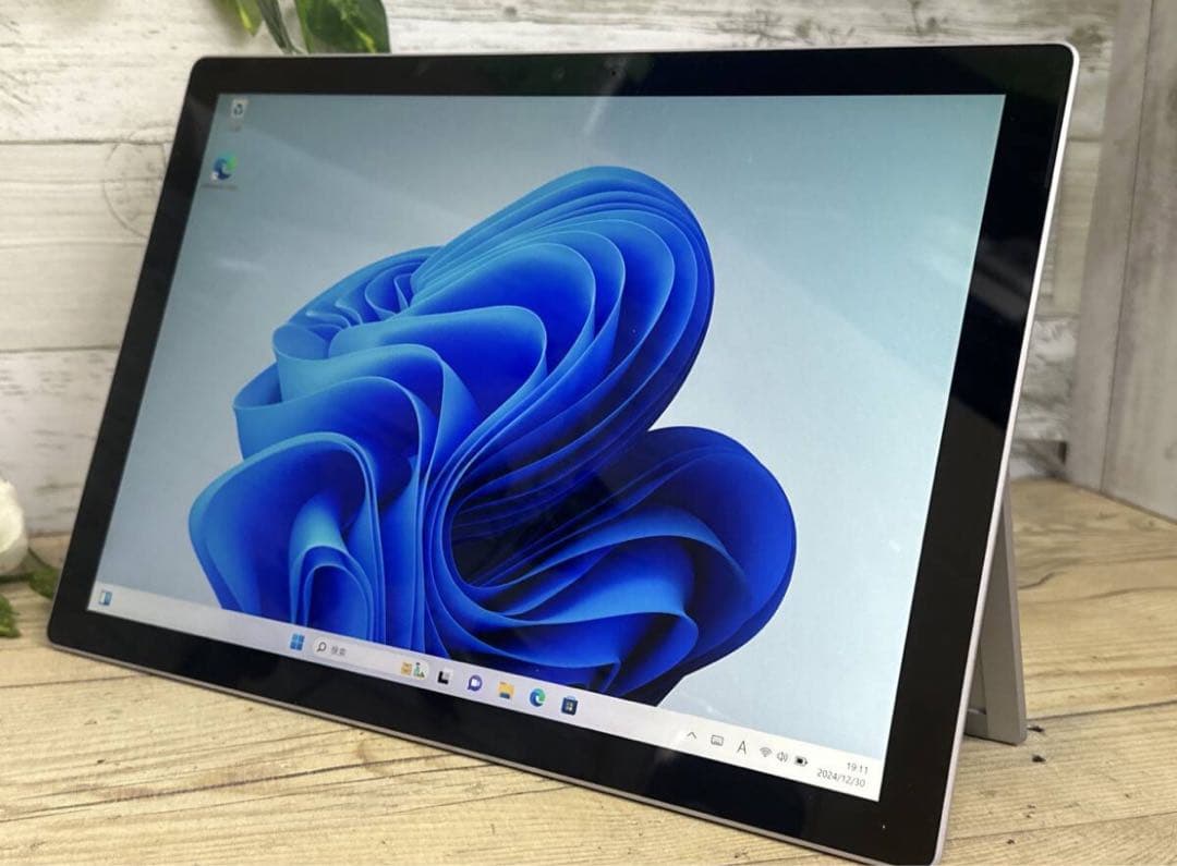 Windowsタブレット本体 Surface Pro 5[Core i5/RAM:8GB/SSD:256GB] Amazon.com : Microsoft Surface Pro 5 Tablet PC, Core i5-7300U, 8GB