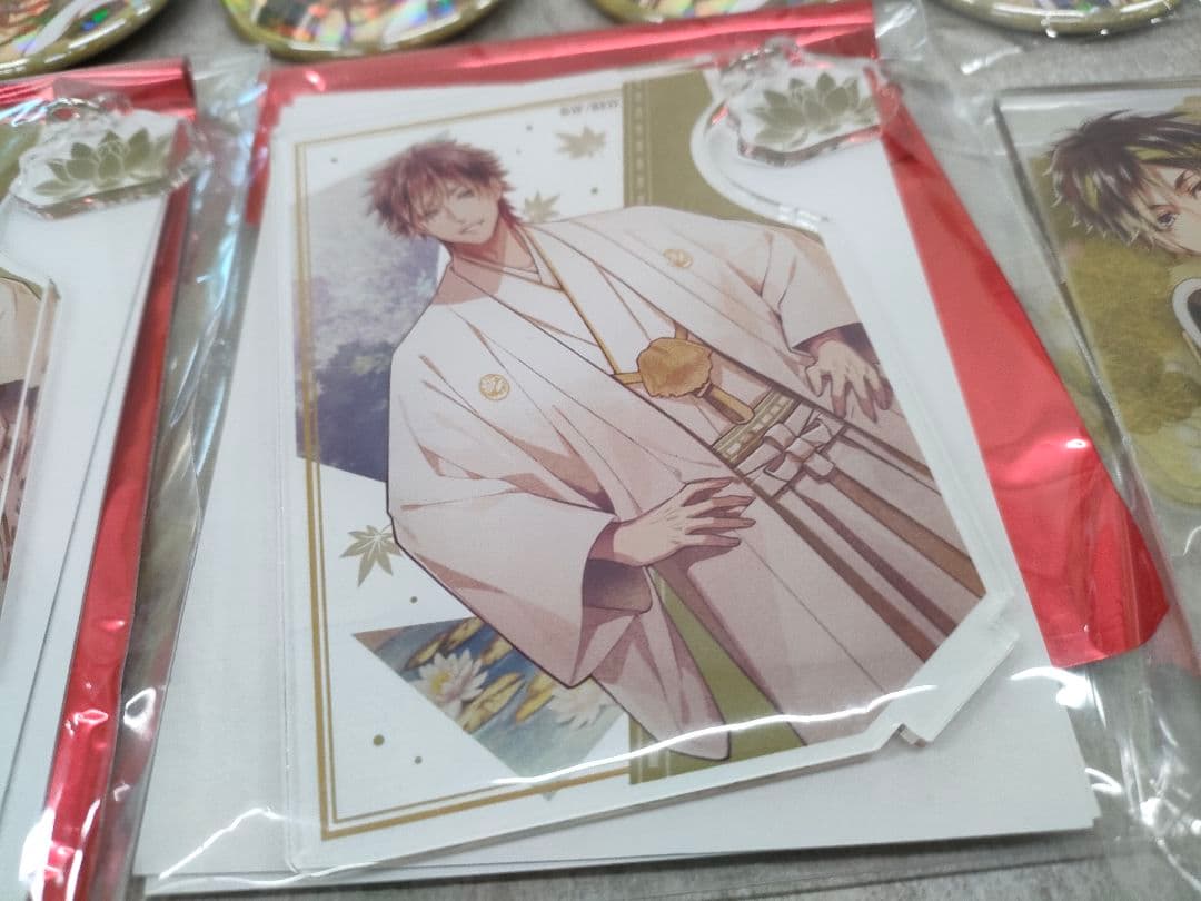 ビルシャナ戦姫 忠信 缶バッジ/アクスタ まとめ | 激安通販のイーサプライ