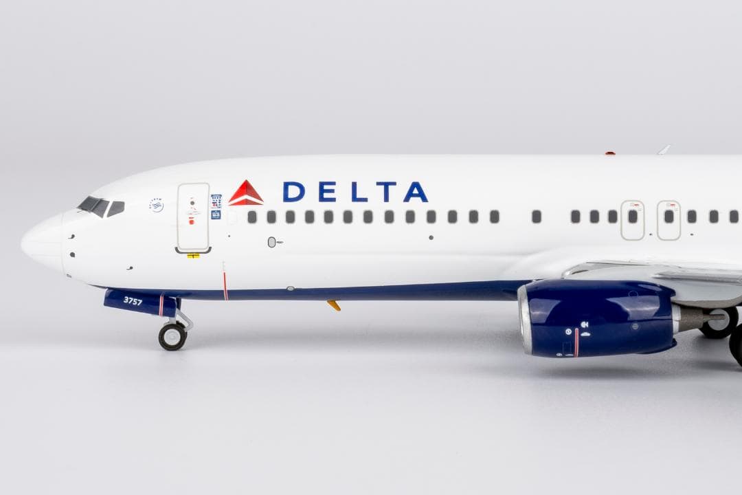 デルタ航空 737-800/w N3757D 1/200