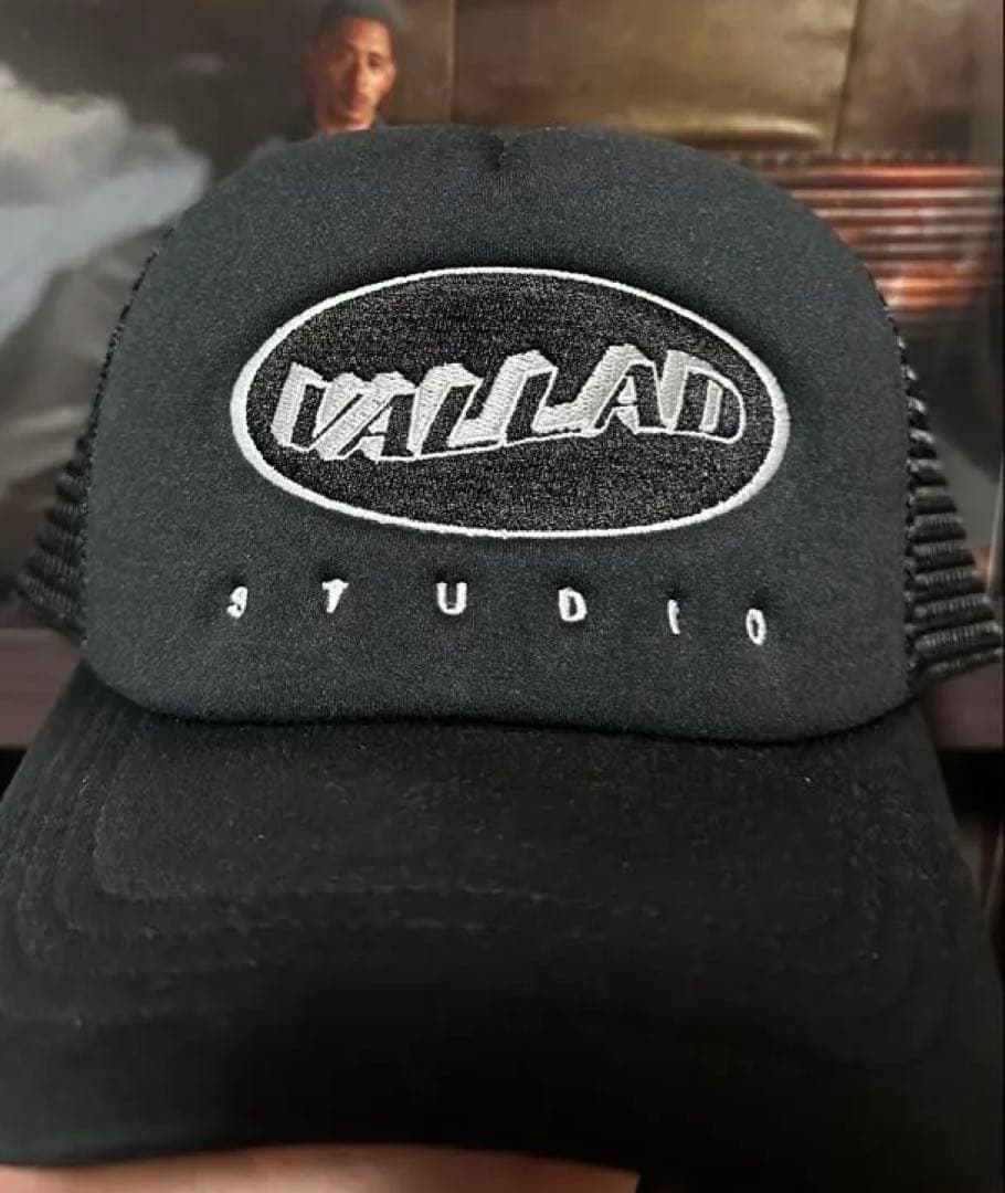 VALLAD STUDIOブラック キャップ io kohjiya I LOVE VALLAD CAP キャップ IO kohjiya 着用モデル① - メルカリ