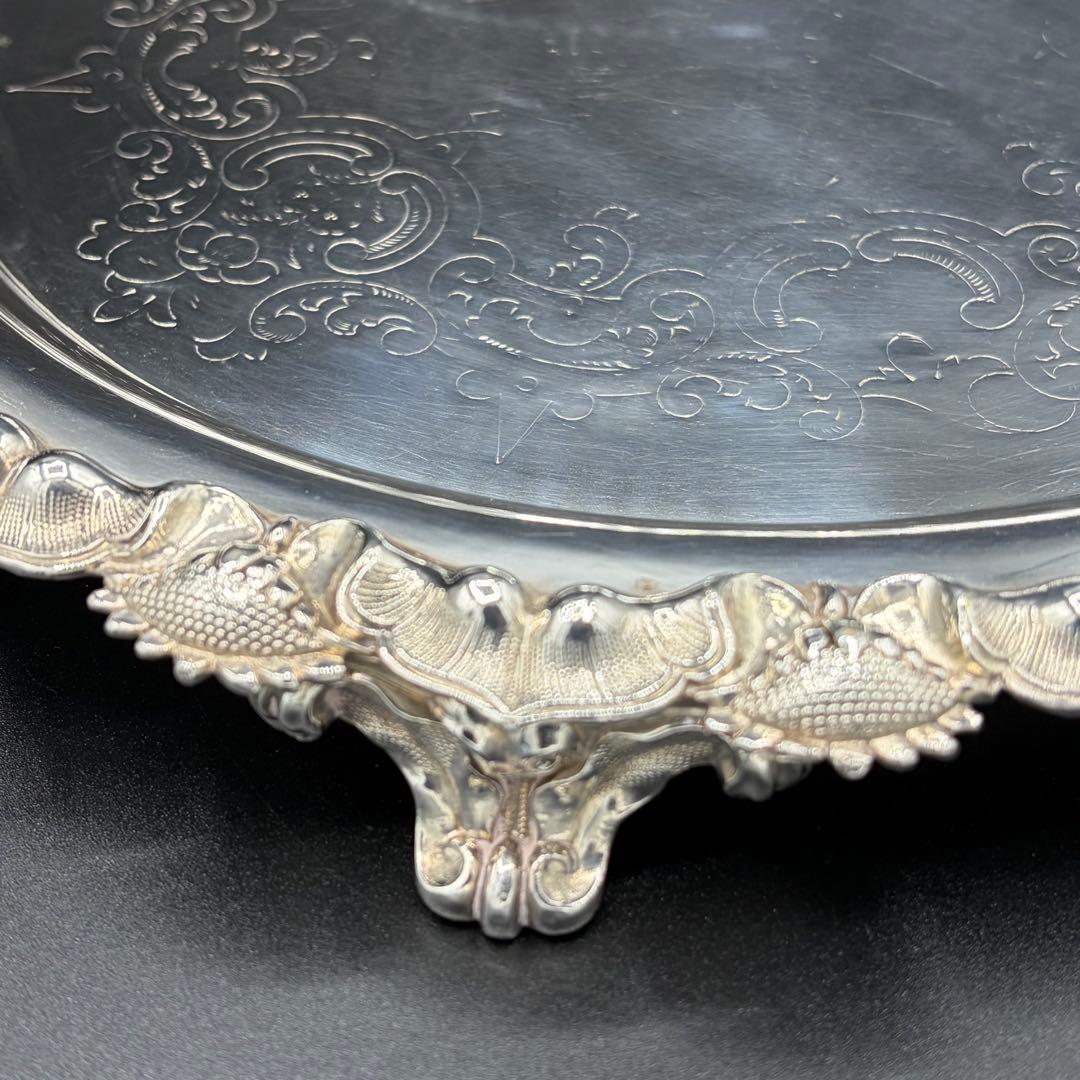 英国ビンテージ＞シルバープレート 脚付きのトレイ サルヴァ 銀盆
