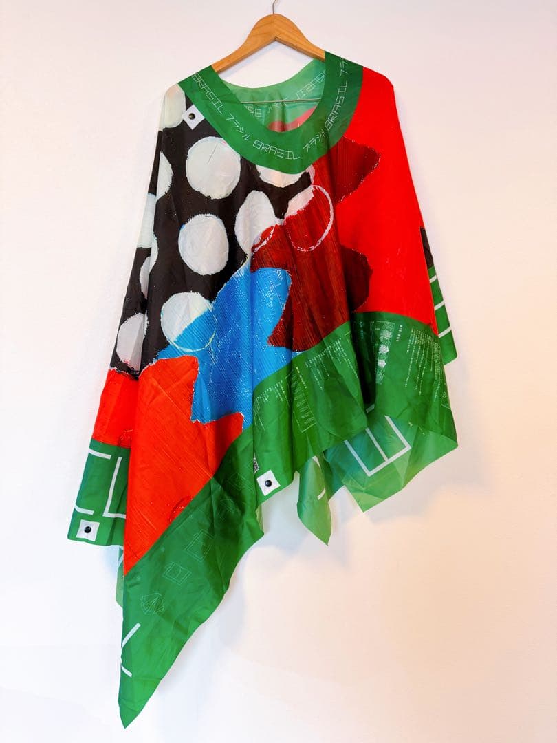 大阪関西万博2025 ブラジル館 ノベルティ ポンチョ「パランゴレ