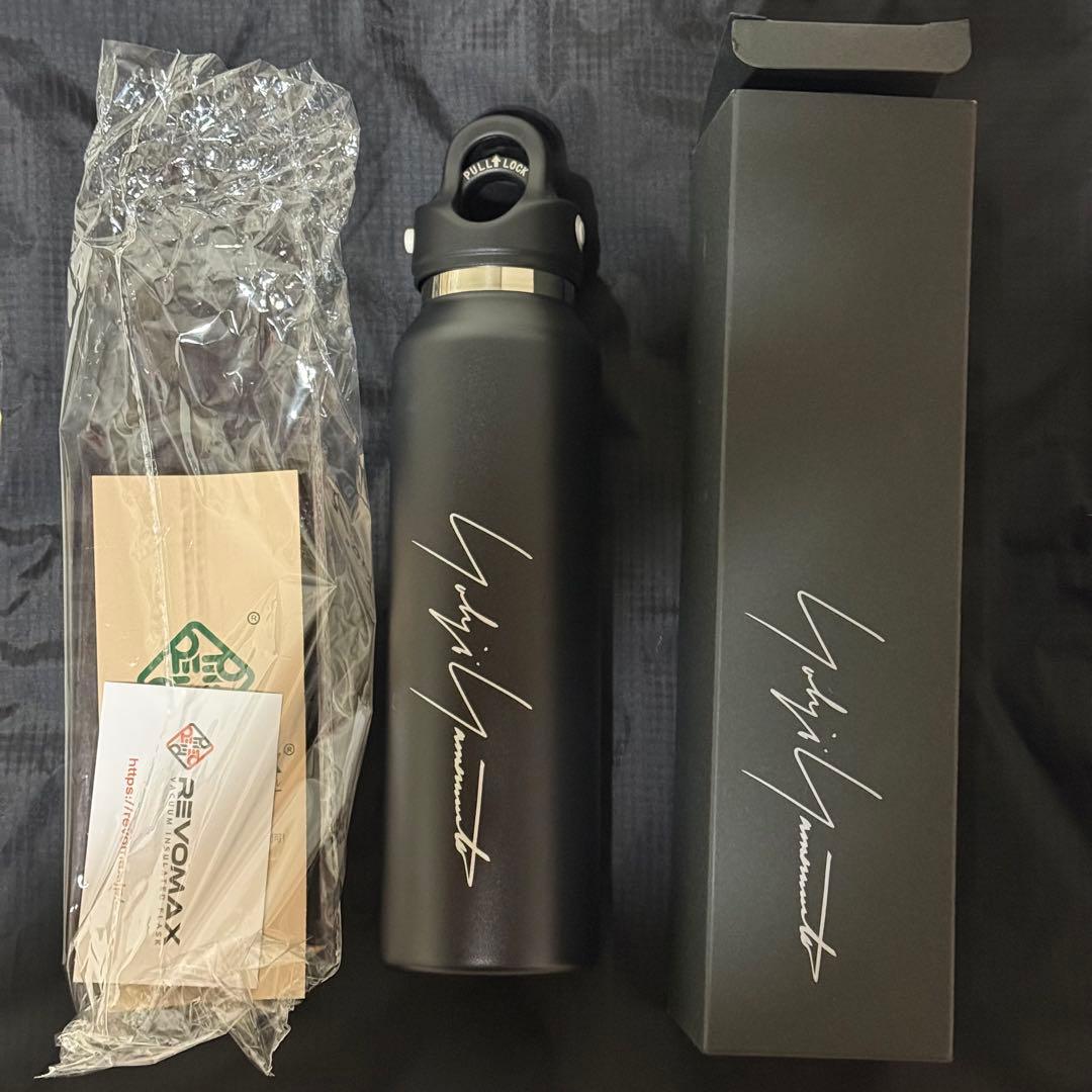 未使用 Yohji YamamotoヨウジヤマモトREOMAX ノベルティ 水筒 Yohji Yamamoto POUR HOMME ノベルティ水筒 - メルカリ