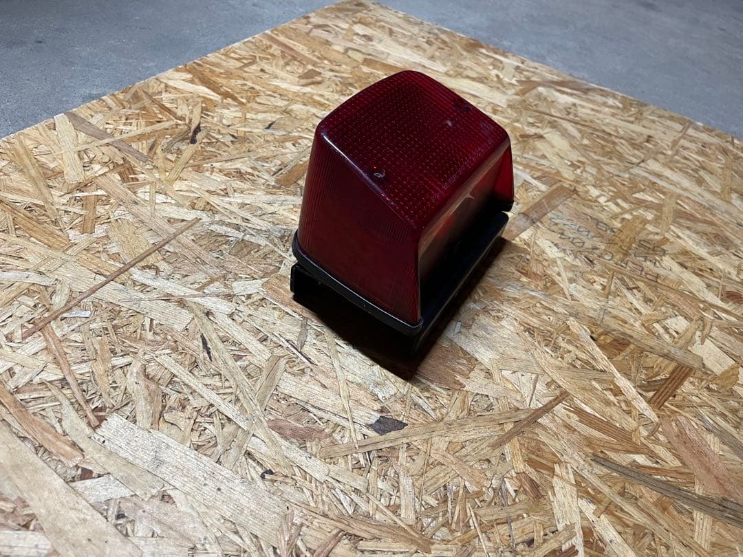 ゼファー400 純正テールランプ　送料込み Yahoo!オークション - カワサキ ゼファー400 純正 テールランプ テール