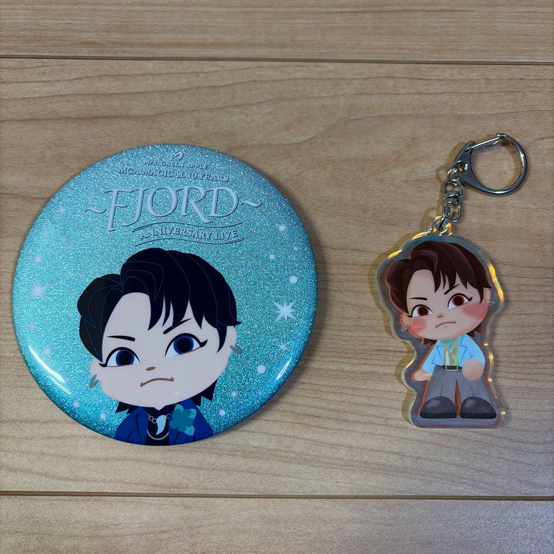 Mrs.GREEN APPLE 若井滉斗 缶バッジ&キーホルダー - メルカリ