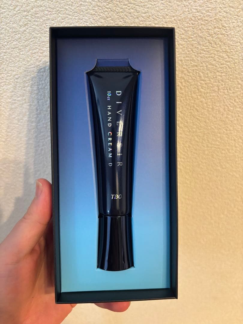 新品未使用】TBC ディヴェジール 10ct ハンドクリームD - メルカリ