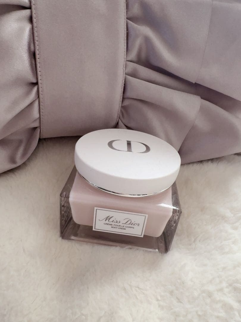 Miss Dior ボディクリーム クレーム・ポワール・ル・コール クレームプールルコール - ボディ - スキンケア | クレ・ド・ポー