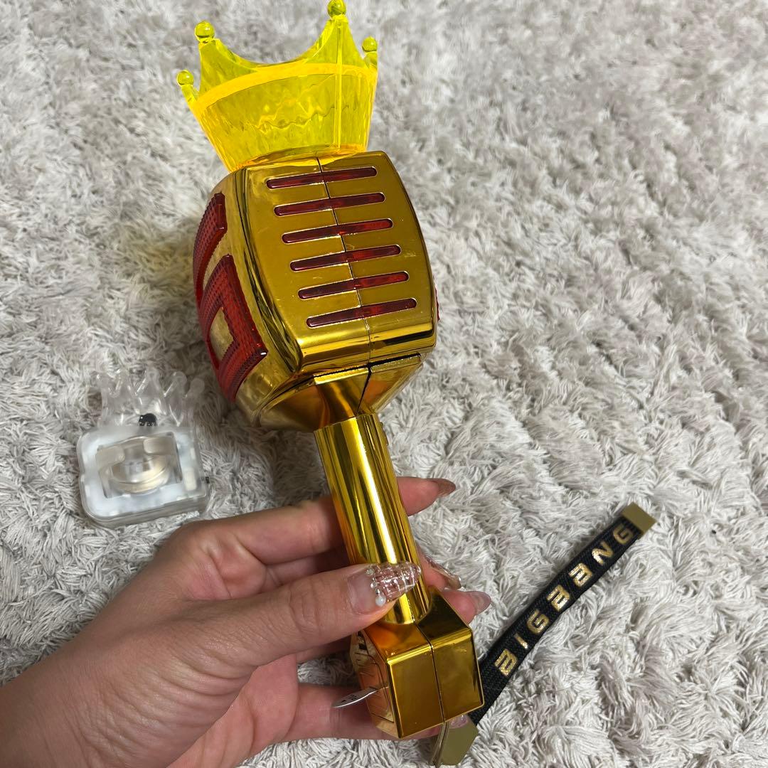 BIGBANG ペンライト 10th リング ゴールド 王冠付き 美品 - メルカリ