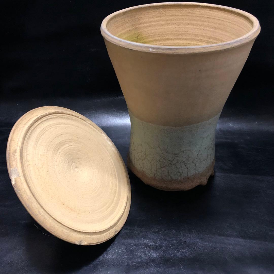 美しい古美術◼️蔵の裏からかなり雰囲気のある蓋のある花瓶のような謎