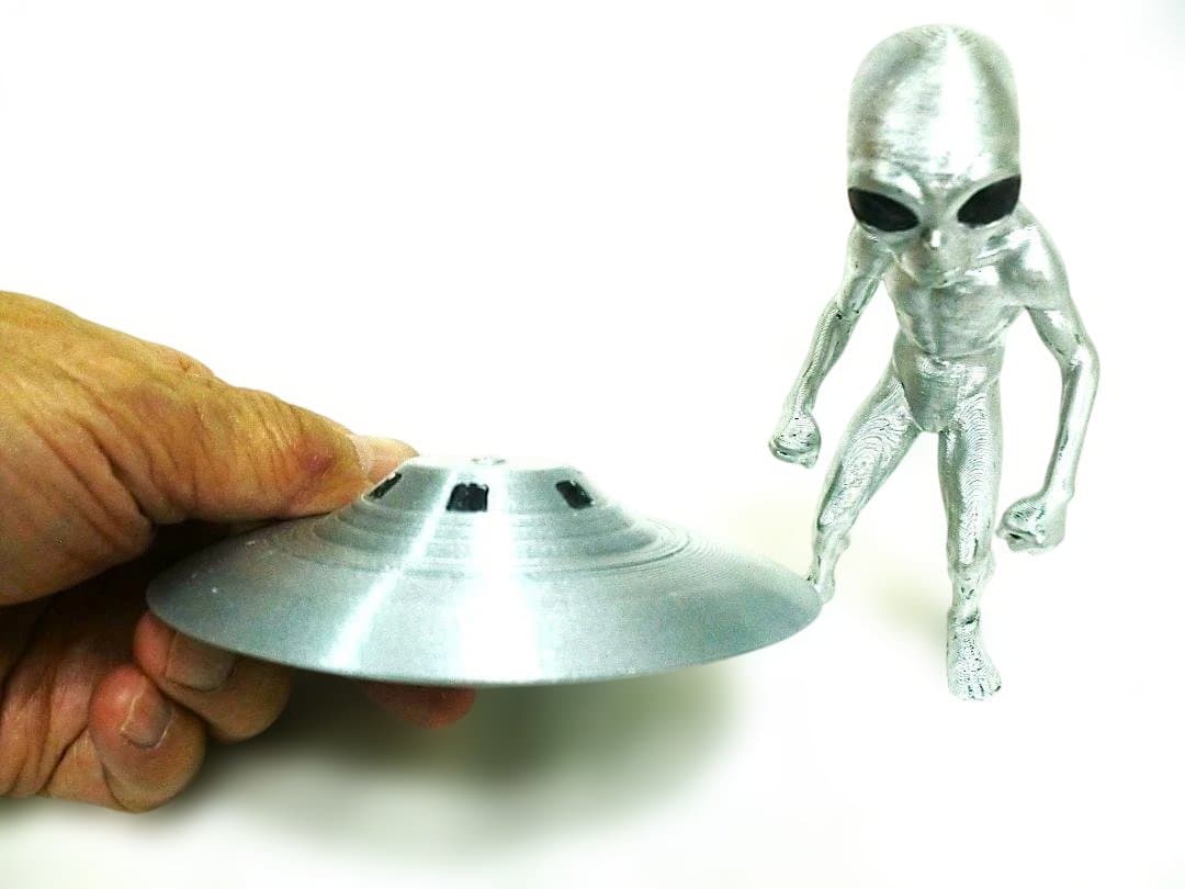 エリア51UFOジオラマシリーズ火炎放射グレイフィギュアセット - メルカリ