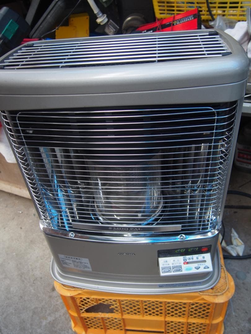 中古　コロナ　ミニパル　石油ストーブ　FF-VY5516 2016年 中古 コロナ ミニパル 石油ストーブ FF-VY5516 2016年 中古 コロナ