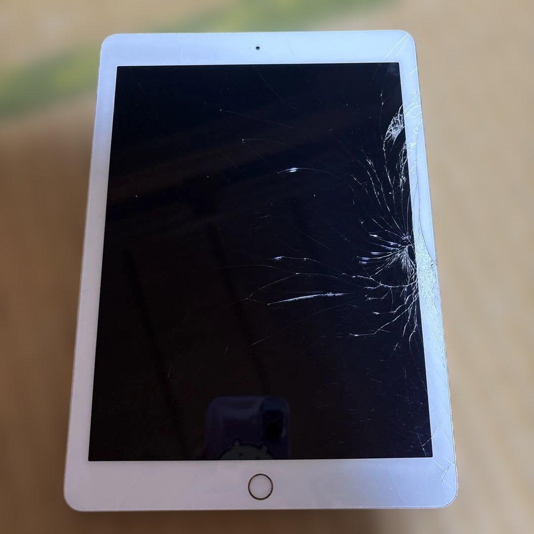 iPad本体 画面ひび割れ iPad 9 ガラス割れ 交換修理 - スマホラボ 【総務省登録修理業者