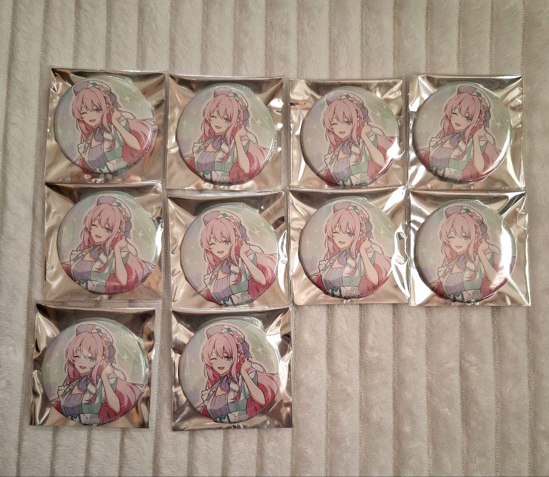 マジカルミライ2024巡音ルカ 缶バッジ - メルカリ