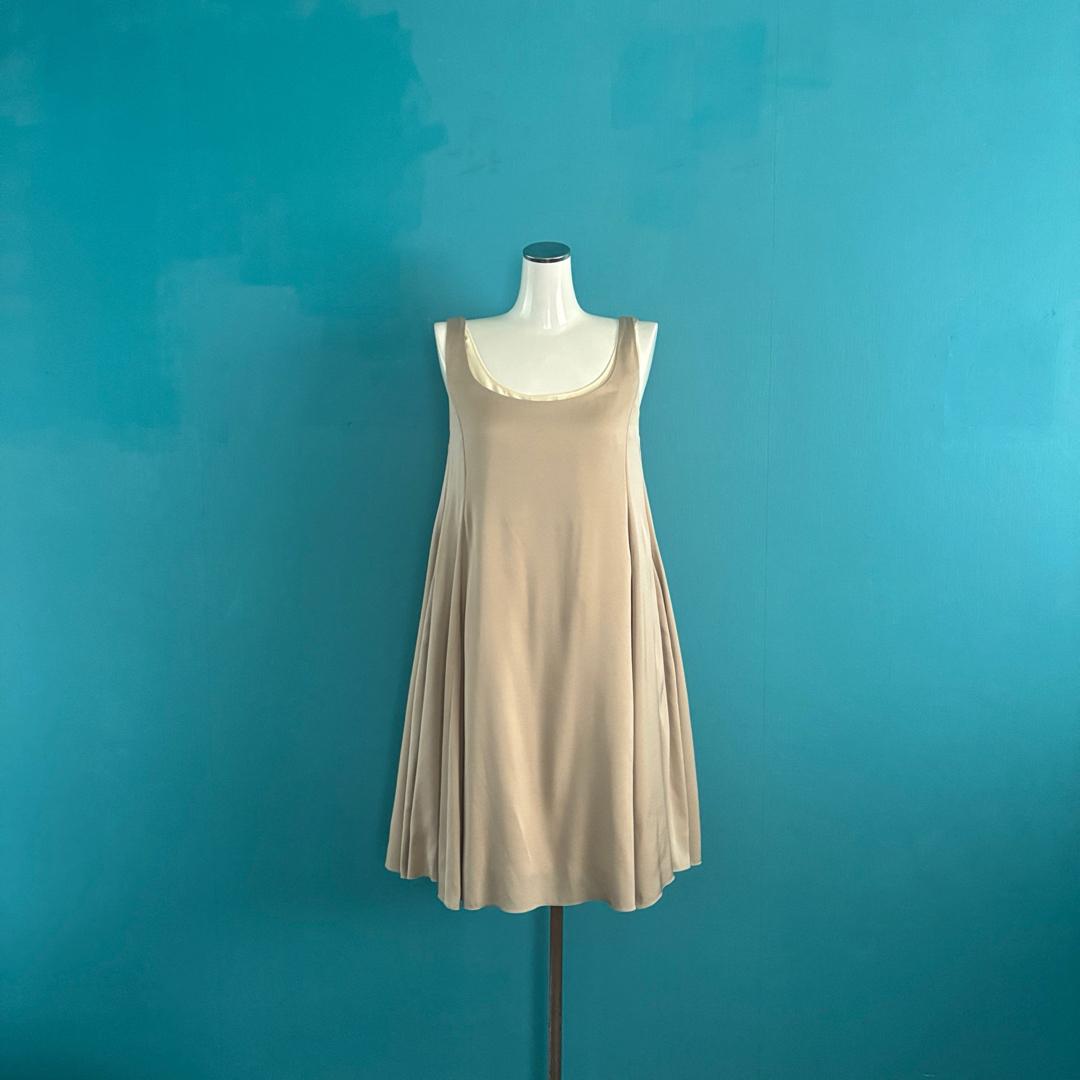 1133 フォクシー 絹 シルク フレアワンピース ロゴプレート ベージュ