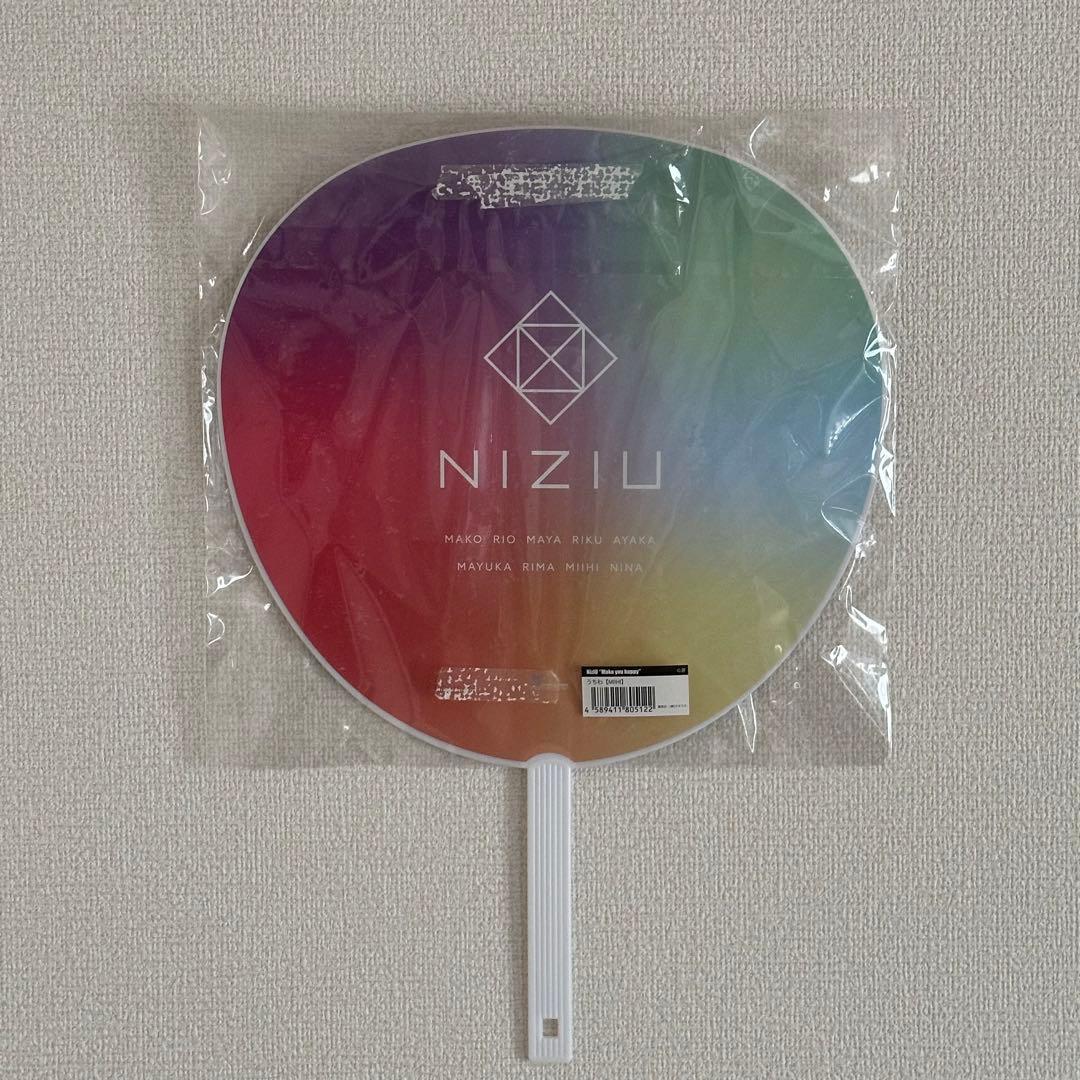 NiziU 】 二ジュー ミイヒ うちわ 初期 - メルカリ