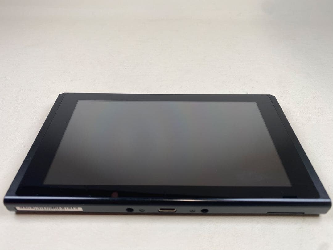 switch本体のみ　2019年製 新型 ニンテンドースイッチ 2019年製 画面焼けあり 液晶版 本体のみ