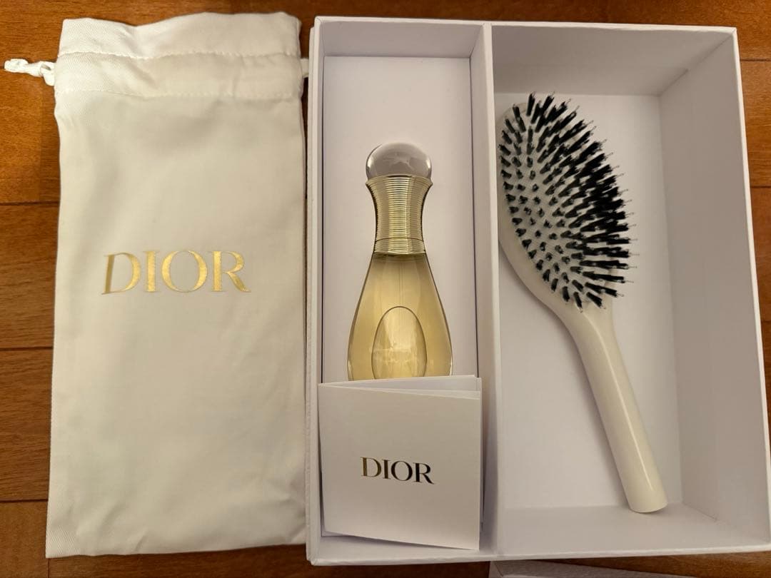 DIOR ジャドールヘアミスト &ブラシ プラチナ会員バースデーギフト