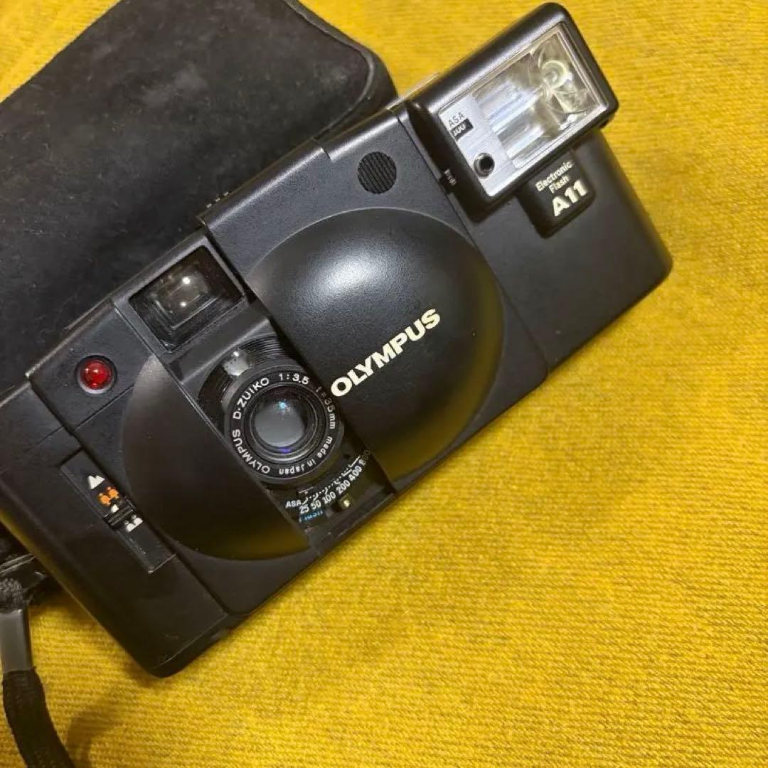 OLYMPUS XA2 コンパクトフィルムカメラ（A11付） オリンパス OLYMPUS XA2 A11付きフィルムカメラ - メルカリ