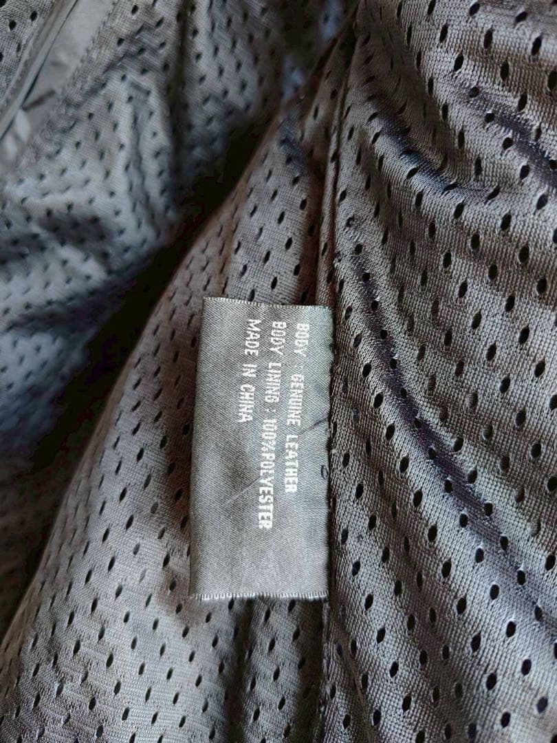 ICON 本革バイクベスト スカルデザイン