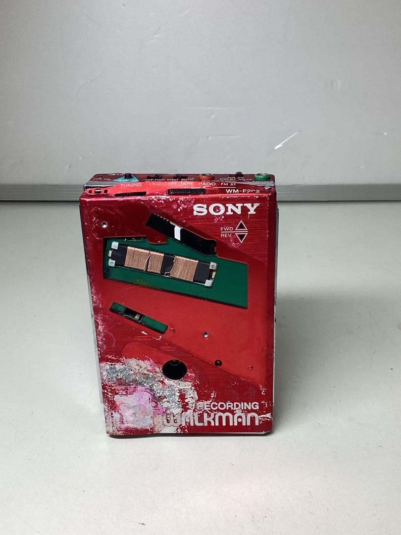 ジャンク SONY WALKMAN WM-F202 赤 カセットプレーヤー - メルカリ