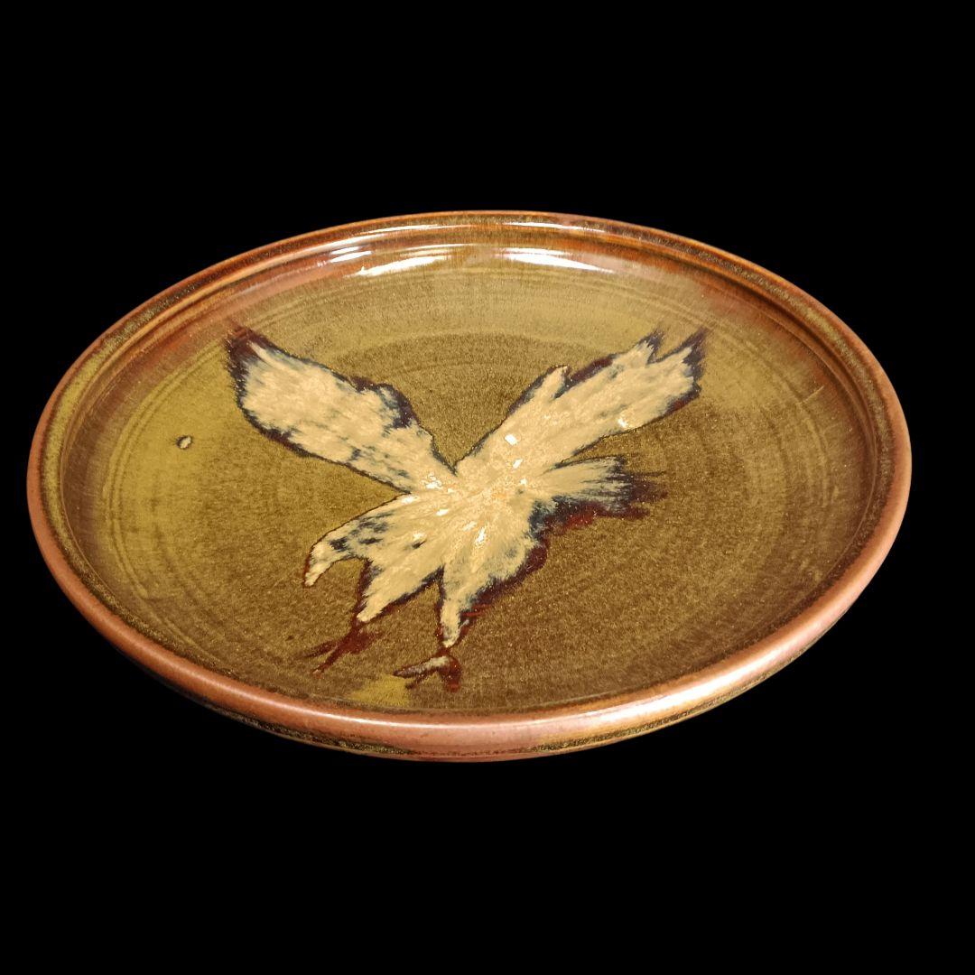 小久慈焼 鷹の絵柄 陶器の皿 直径約45㎝ 小久慈焼 鷹の絵柄 陶器の皿 直径約45㎝ 小久慈焼 鷹の絵柄 陶器の皿