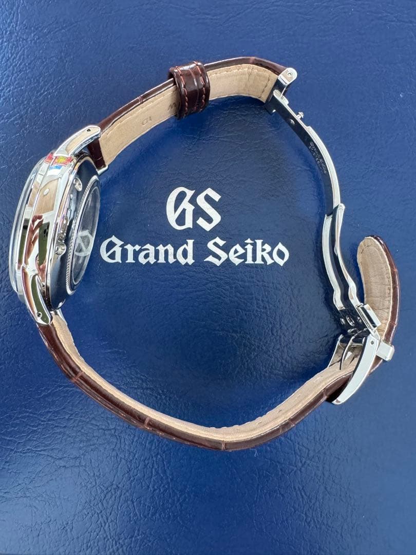 ⭐︎大谷選手ドジャース入団会見着用時計⭐︎SBGM221 5年保証 茶色革