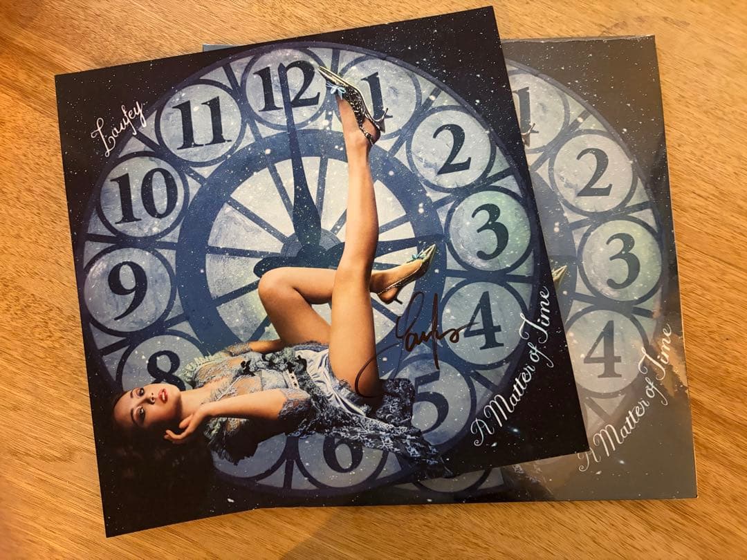 Laufey A Matter of Time 直筆サイン入り レコード G*x様 Laufey A Matter of Time 直筆サイン入り レコー - メルカリ