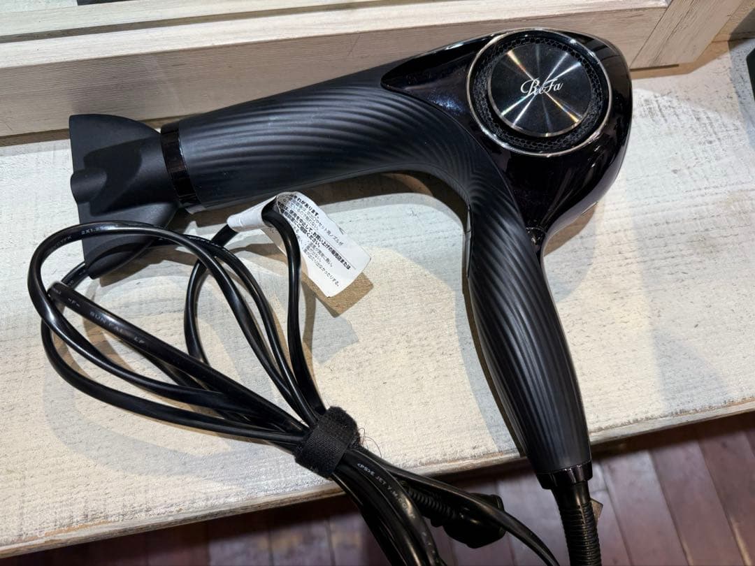 ReFa ビューティックドライヤー プロ　ブラック ReFa（リファ） ビューテック ドライヤー プロ RE-AJ03A ブラック ReFa