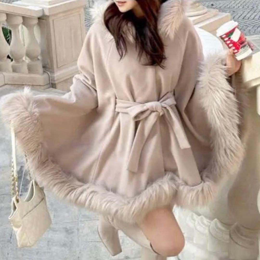 ロイヤルパーティ　ZOZOTOWN限定ケープ　ポンチョ　ファーコート ZOZO限定】フードファーケープコート（その他アウター）｜ROYAL PARTY