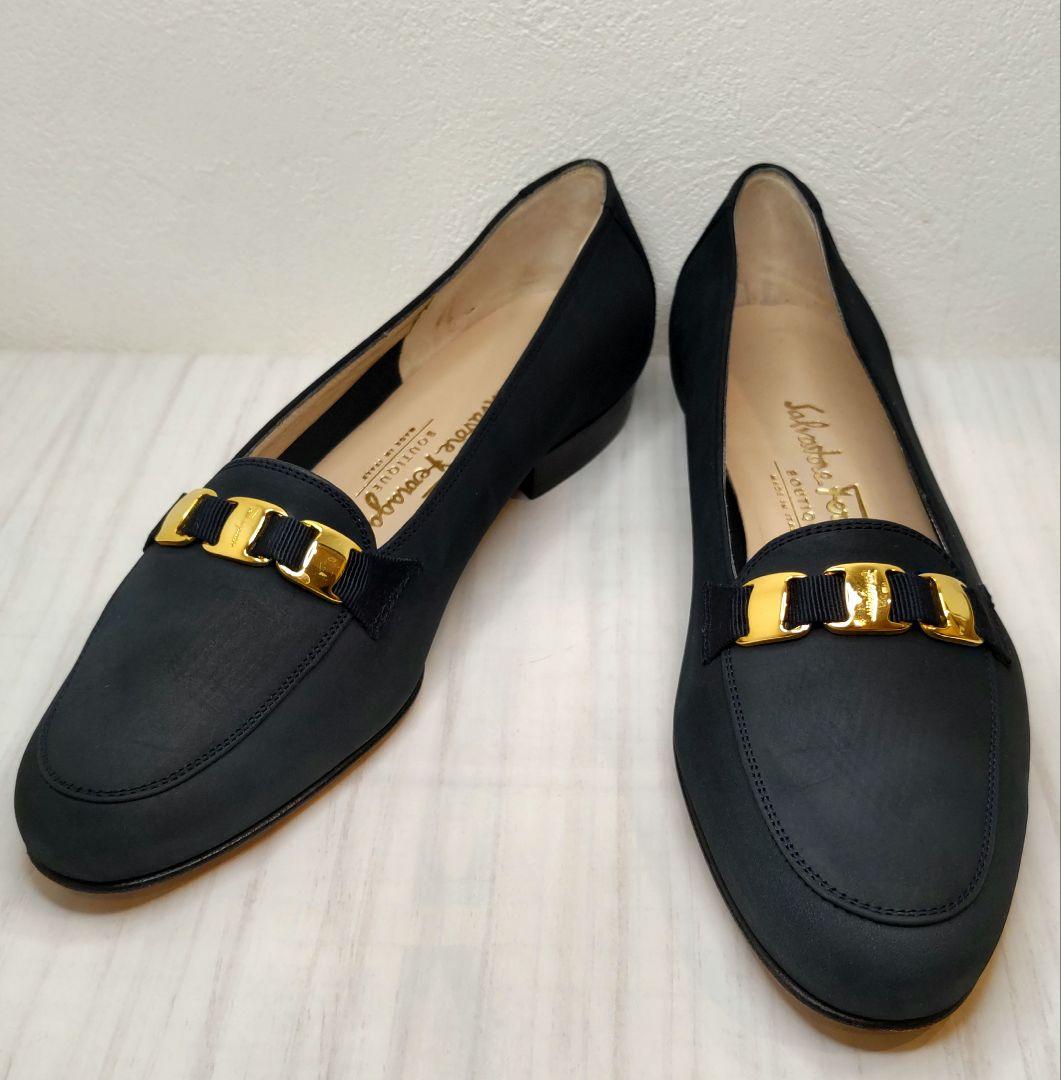 フェラガモ ローヒールシューズ 23cm 黒 お値下げフェラガモ Ferragamo