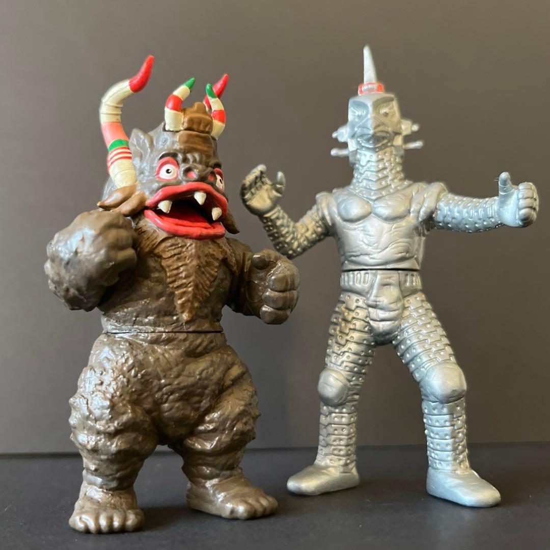 ウルトラセブンに登場のカプセル怪獣 ミクラス、ウィンダム2体セット