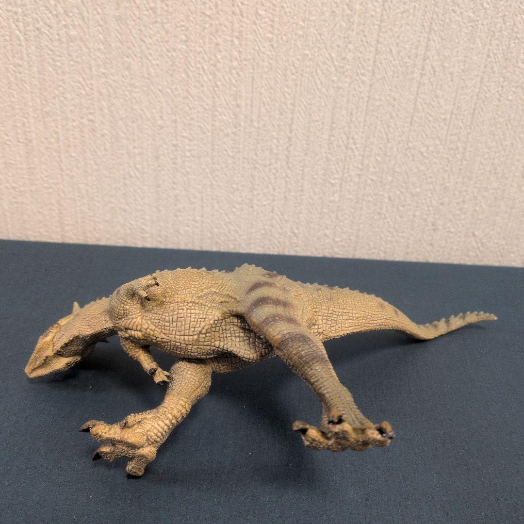 パポ クリオロフォサウルス カルノサウルス - メルカリ