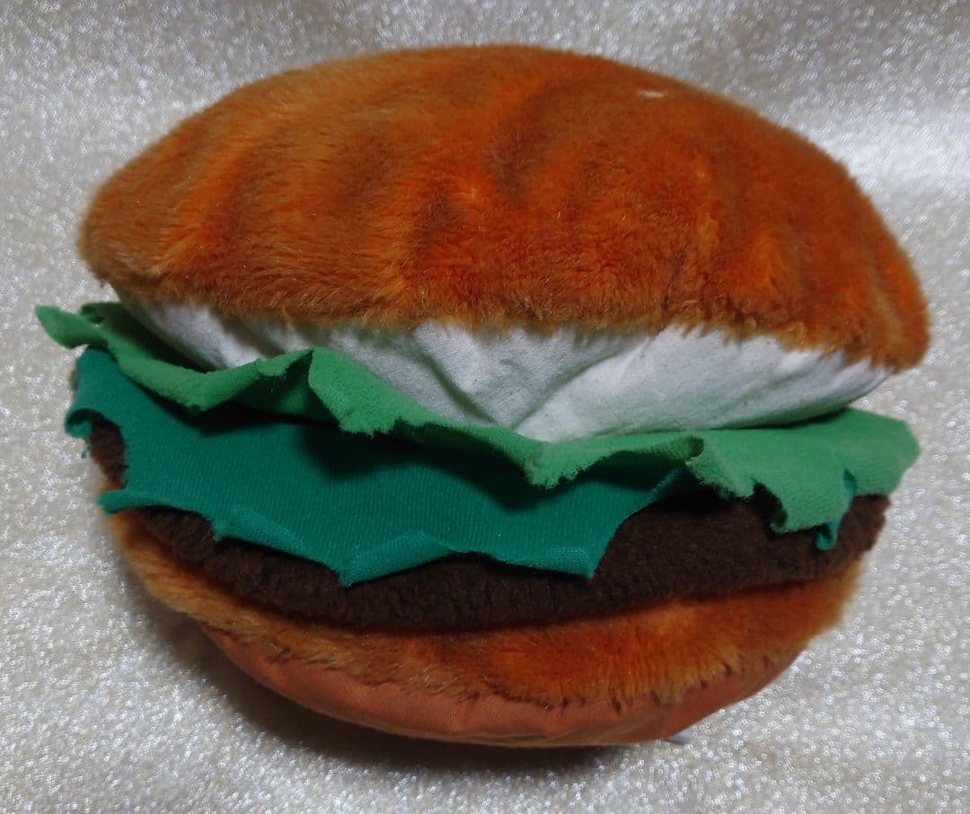 レア】マクドナルド/maxell ハンバーガークッション(非売品) - メルカリ