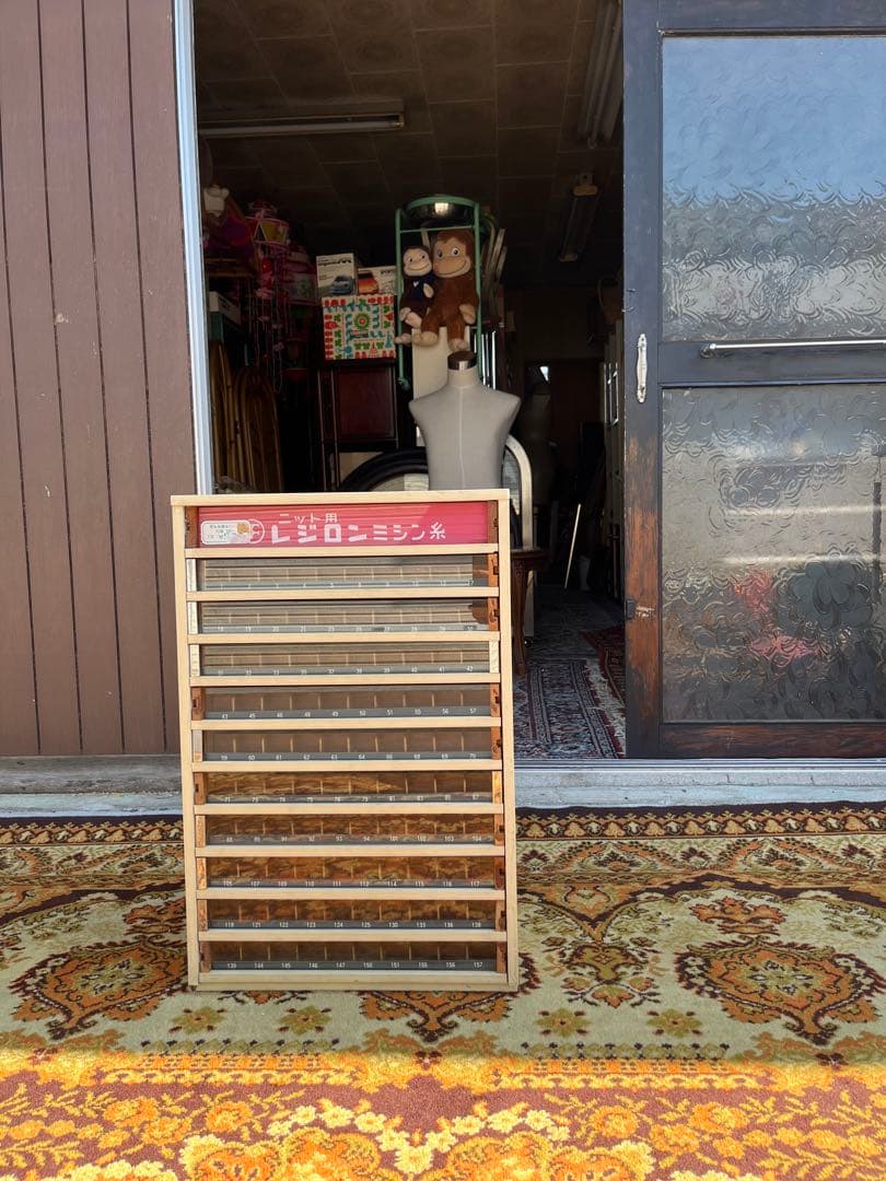 ⑥ ミシン糸ケース ミシン糸収納棚 昭和レトロ 当時物 インテリア アンティーク Yahoo!オークション -「レトロ 糸ケース」の落札相場・落札価格