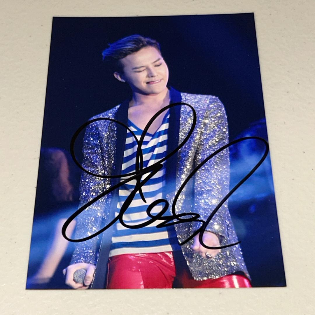 G-DRAGON(BIGBANG) 直筆サイン KGサイズ スチール写真 - メルカリ