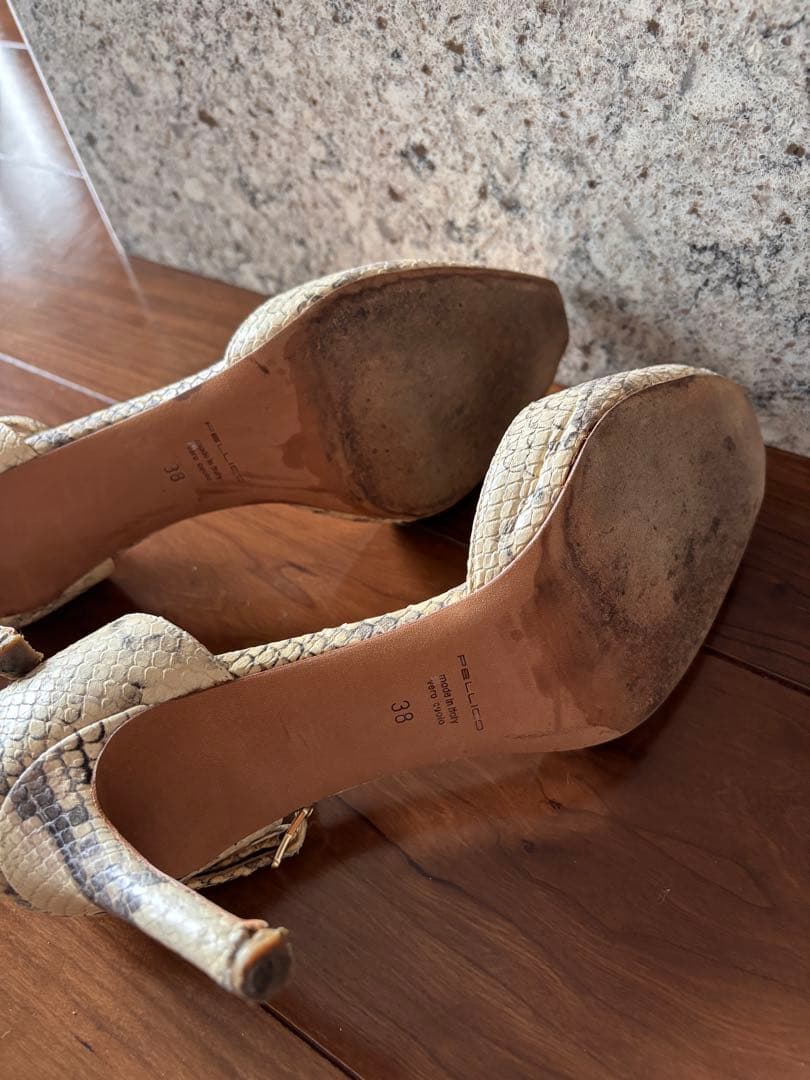 PELLICO ペリーコ パイソン サンダル 38 8cmヒール 美脚 - メルカリ