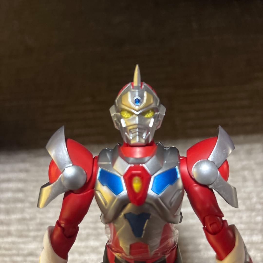 も*ゃ様 S.H.Figuarts(真骨彫製法)グリッドマン　フィギュアーツ