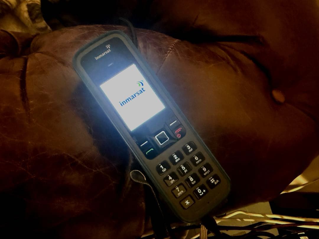 衛星電話 Inmarsat IsatPhone pro 本体 動作未チェック 衛星電話 Inmarsat IsatPhone pro 本体 動作未チェック インマルサット