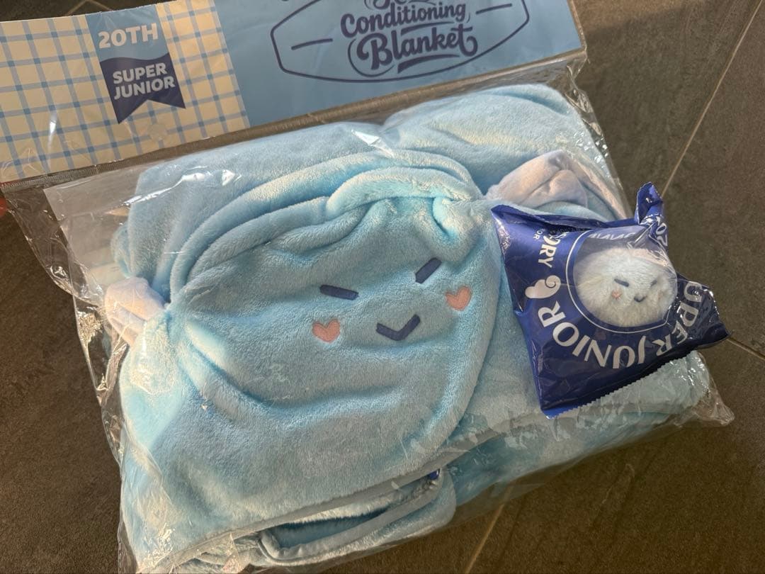 SUPER JUNIOR SJ Market イェソン ブランケット 鏡 セット - メルカリ