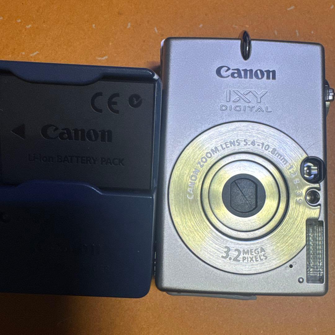 Canon IXY DIGITAL 3.2メガピクセル ブルーのケース付き - デジタル