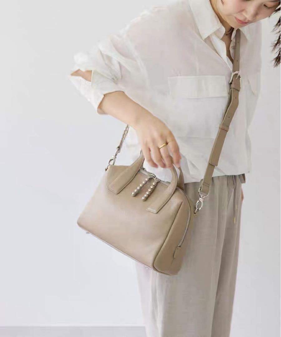 earpapillonner 《本革/ショルダー付き》スタッズボストンバッグ