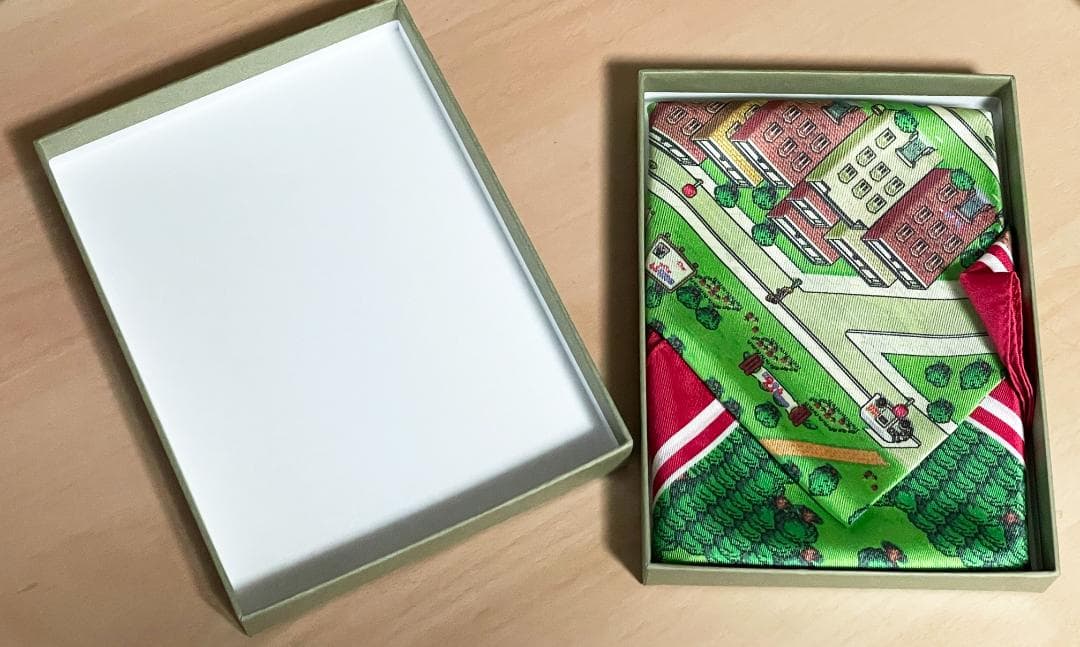 MOTHER シルクスカーフ オネット - メルカリ