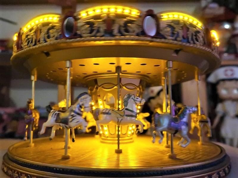 ミスタークリスマス ゴールドラベル メリーゴーランドオルゴール 美品】ミスタークリスマス ゴールドラベル メリーゴーランド